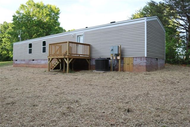 126 Sycamore Drive, Mount Airy, NC 27030