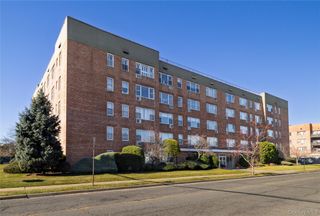 280 Guy Lombardo Avenue 3D, Freeport, NY 11520
