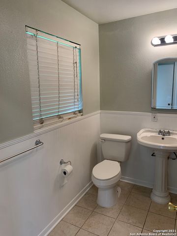 111 Laddie Pl Unit A, San Antonio, TX 78201