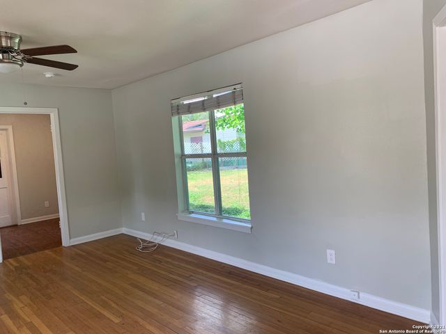 111 Laddie Pl Unit A, San Antonio, TX 78201