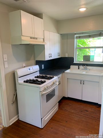 111 Laddie Pl Unit A, San Antonio, TX 78201