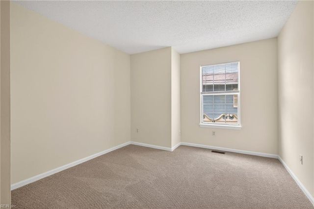 4509 Genoa CIR, Virginia Beach, VA 23462