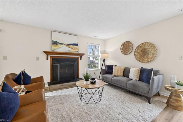 4509 Genoa CIR, Virginia Beach, VA 23462