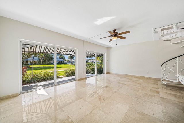 2000 S Ocean Boulevard Y1, Delray Beach, FL 33483