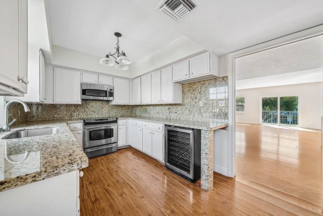 2000 S Ocean Boulevard Y1, Delray Beach, FL 33483