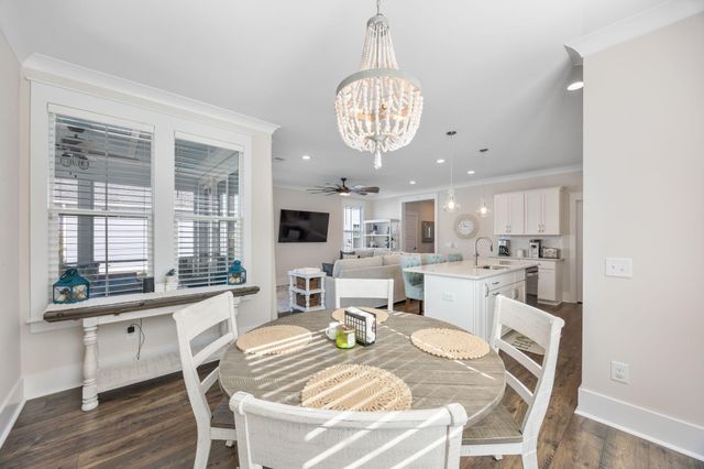 889 Carnes Crossing Boulevard, Summerville, SC 29486