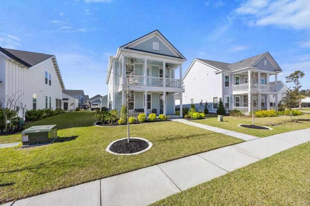 889 Carnes Crossing Boulevard, Summerville, SC 29486