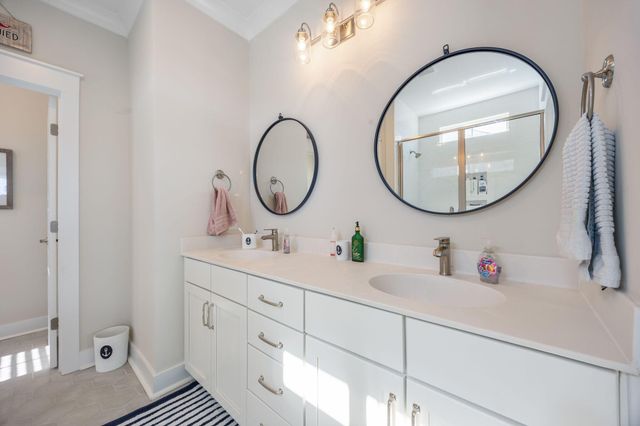 889 Carnes Crossing Boulevard, Summerville, SC 29486