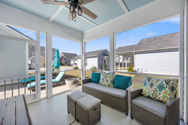 889 Carnes Crossing Boulevard, Summerville, SC 29486