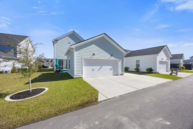 889 Carnes Crossing Boulevard, Summerville, SC 29486