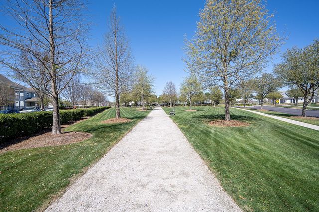 889 Carnes Crossing Boulevard, Summerville, SC 29486