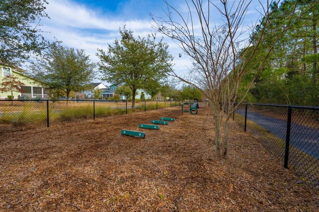 889 Carnes Crossing Boulevard, Summerville, SC 29486