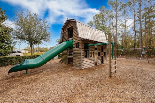 889 Carnes Crossing Boulevard, Summerville, SC 29486