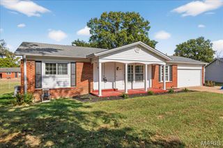 2953 New Castle Drive, Florissant, MO 63033