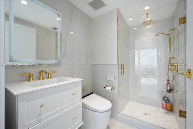 19111 Collins Ave 403, Sunny Isles Beach, FL 33160