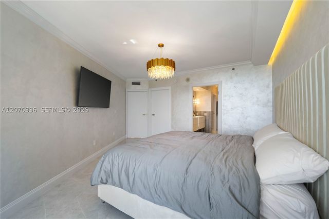 19111 Collins Ave 403, Sunny Isles Beach, FL 33160