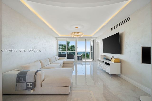 19111 Collins Ave 403, Sunny Isles Beach, FL 33160