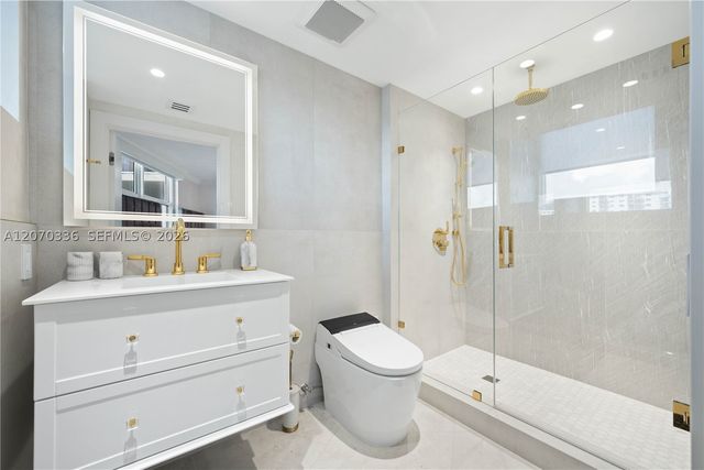 19111 Collins Ave 403, Sunny Isles Beach, FL 33160