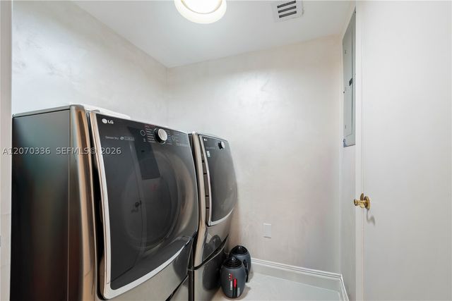 19111 Collins Ave 403, Sunny Isles Beach, FL 33160