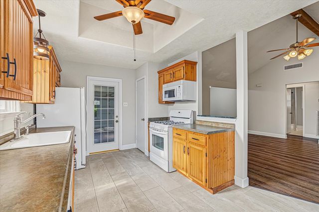 2803 Custer Drive, League City, TX 77573
