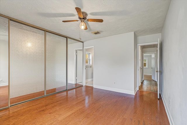 2803 Custer Drive, League City, TX 77573