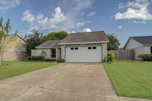 2803 Custer Drive, League City, TX 77573
