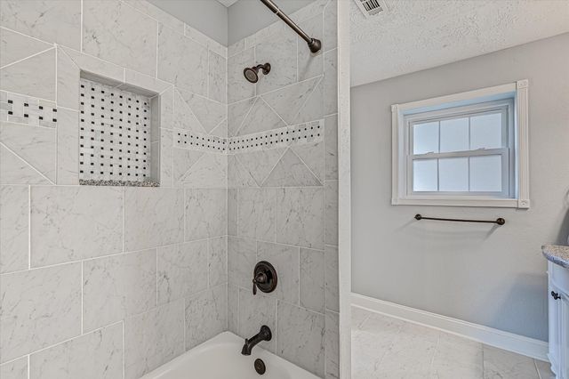 2803 Custer Drive, League City, TX 77573