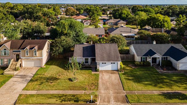2803 Custer Drive, League City, TX 77573