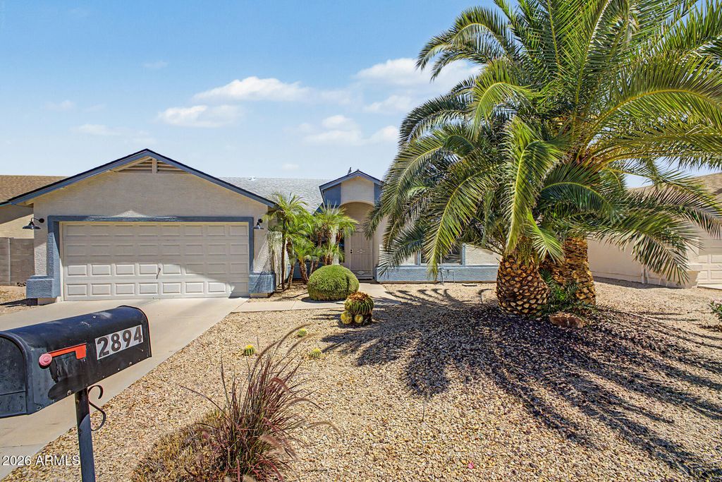 2894 W HIDALGO Street, Apache Junction, AZ 85120
