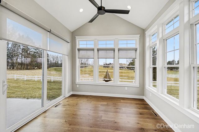 4219 Village Green Drive, Freeland, MI 48623