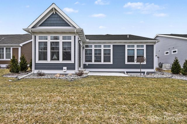 4219 Village Green Drive, Freeland, MI 48623