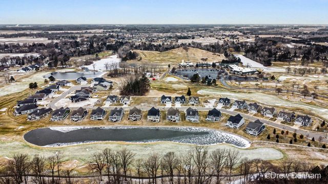 4219 Village Green Drive, Freeland, MI 48623