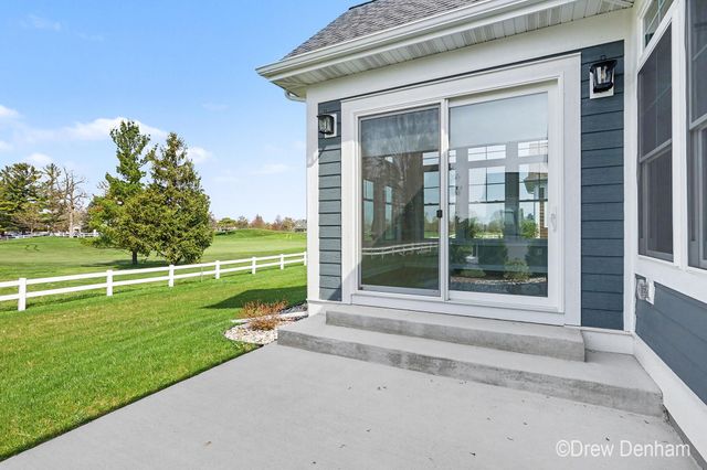 4219 Village Green Drive, Freeland, MI 48623