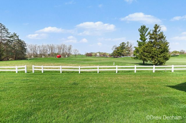 4219 Village Green Drive, Freeland, MI 48623