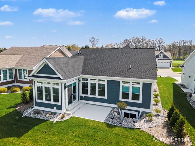 4219 Village Green Drive, Freeland, MI 48623