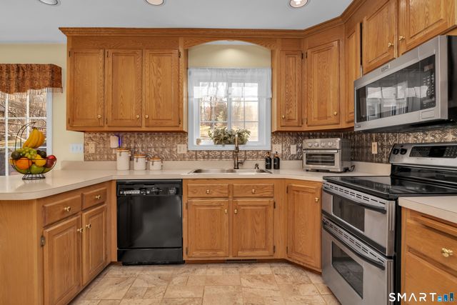 138 Burton Road, Beacon Falls, CT 06403