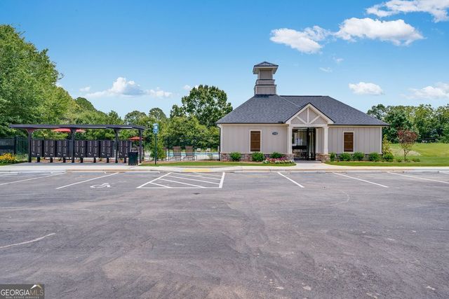 1663 Fawlocke Run, Loganville, GA 30052