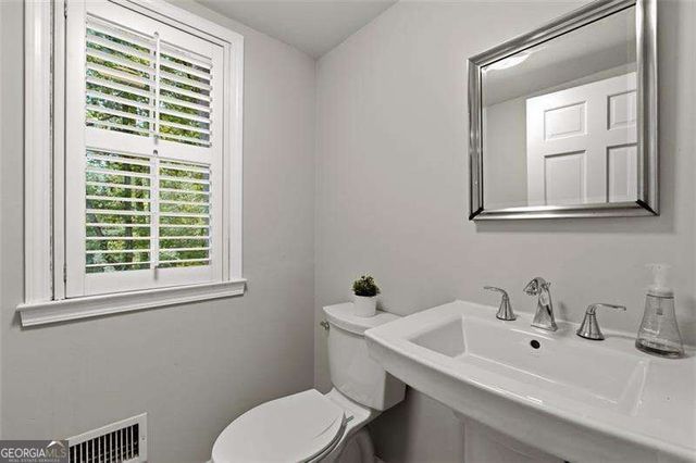 7140 Duncourtney Drive, Sandy Springs, GA 30328