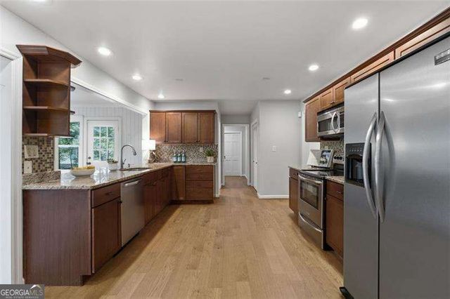 7140 Duncourtney Drive, Sandy Springs, GA 30328