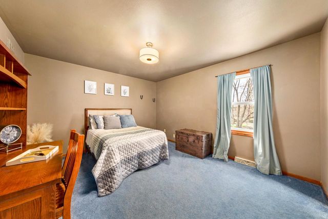 10033 W Ruby AVENUE, Wauwatosa, WI 53225