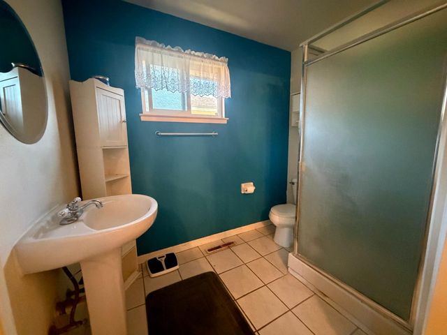 6545 N Raisina Avenue, Fresno, CA 93710