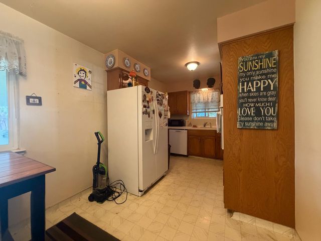 6545 N Raisina Avenue, Fresno, CA 93710