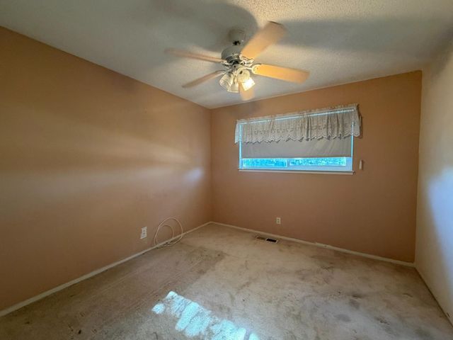 6545 N Raisina Avenue, Fresno, CA 93710