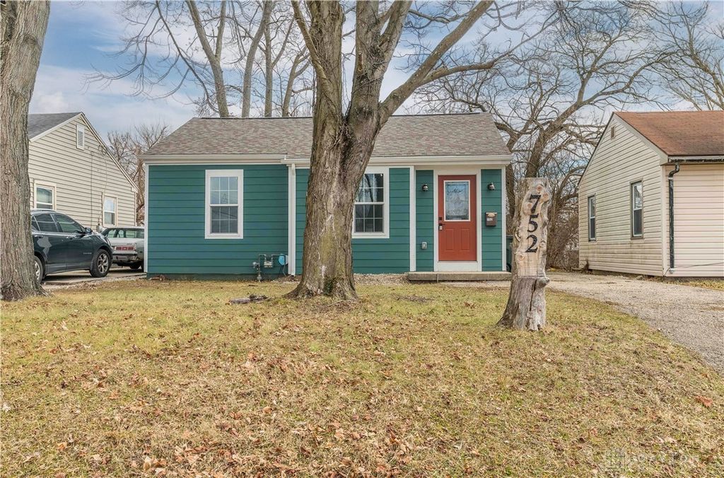 752 Cleverly Road, Dayton, OH 45417