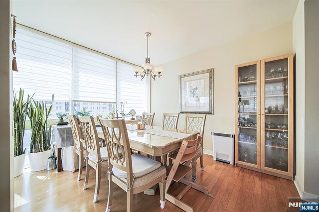 918 Hudson Park, Edgewater, NJ 07020