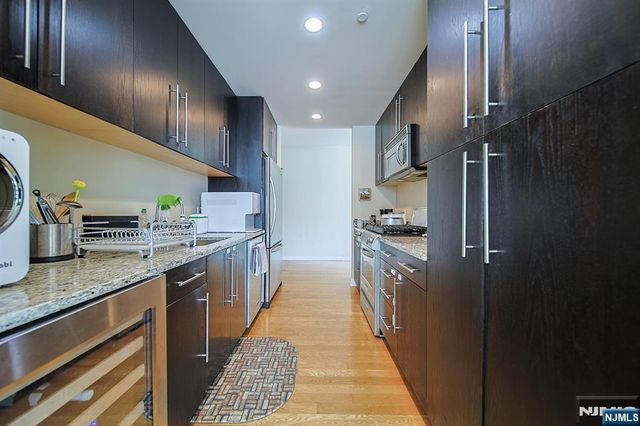 918 Hudson Park, Edgewater, NJ 07020