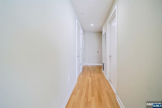 918 Hudson Park, Edgewater, NJ 07020