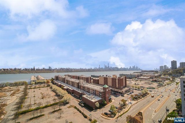 918 Hudson Park, Edgewater, NJ 07020