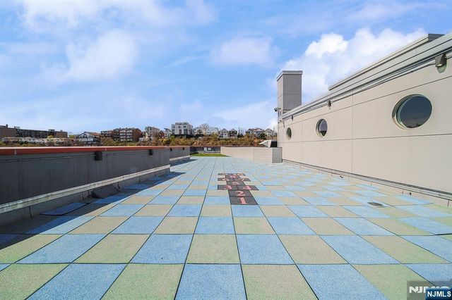 918 Hudson Park, Edgewater, NJ 07020