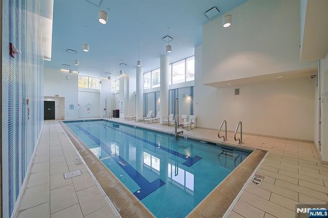 918 Hudson Park, Edgewater, NJ 07020